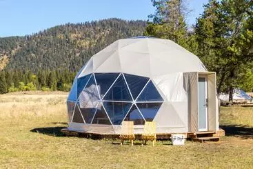 Hotell Tammah   Yellowstone   Glamping