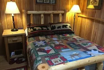 コテージ Journeys End Lodging Cabins