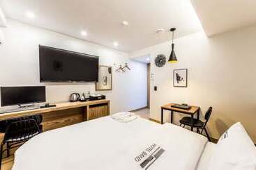 מוטל Geumjeong Band