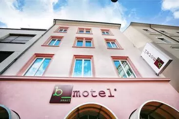 B Smart Motel Basel