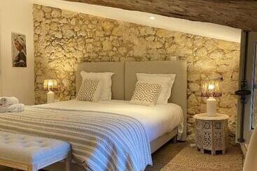 호텔 La Maison Du Clocher