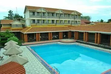 هتل Morendat Training And Conference Centre