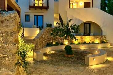 Hotel The Authentic Village Boutique