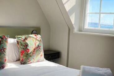 펜션 Chapter 1 Hotels