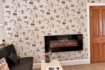 Pinewood Cottage Deluxe Self Catering Apartments