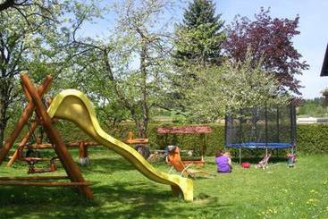 Hotelli Biohof Mayerhofer