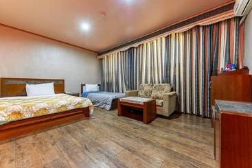 Motel Dangjin Kkumui Gungjeon