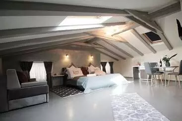 پانسیون Alessio Premium Rooms Quadruple No 7