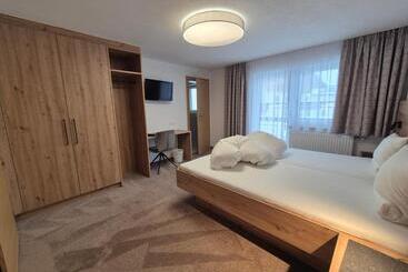 住宿加早餐  Pension Gabl