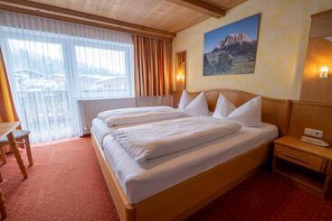 茅舍 Gästehaus Haag