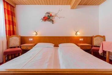 Отель Pension Bartlhof