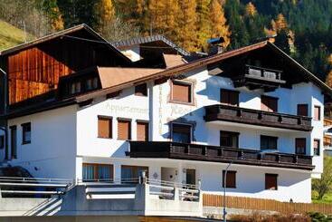 펜션 Gästehaus Resi