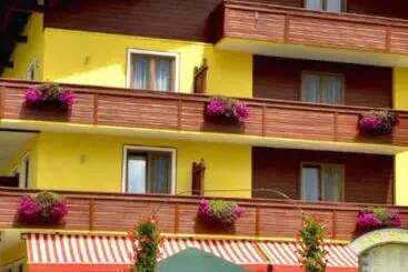 ペンション Hotel Beretta