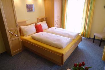 ベッドアンドブレックファースト Pension Appartements Reithof