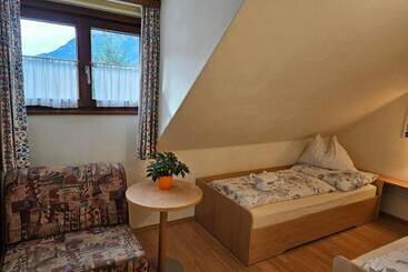 Gasthof Pension Alt Kirchheim