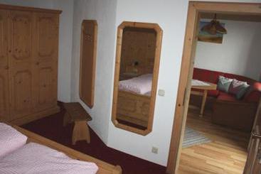 Mökkimajoitus Bauernhof Hussenbauer