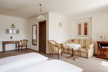 호텔 Schloss Plars Wine & Suites