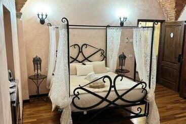 تختخواب و صبحانه Luxury Corte Dei Nobili