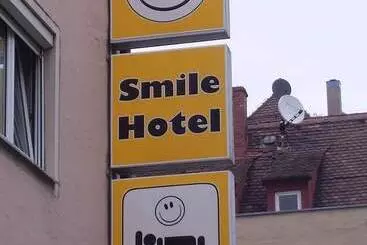 Hotel Smile
