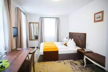 ホテル Zirbelstube