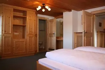 Aamiaismajoitus (B&B) Gasthaus Aiplspitz