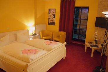 Parkhotel Schwarzenberg   Garni