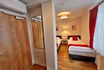 בית מלון כפרי Zu Den Drei Kronen