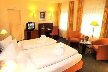 Heidehotel Waldhütte