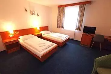 A8 Hotel Im Darchinger Hof, Bed & Breakfast