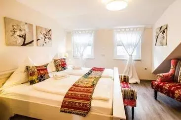 Отель Frieslandstern Ferienhof Und