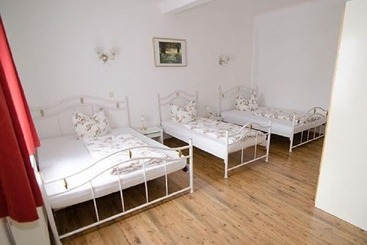 Bed and Breakfast Pension Regina   Inh. Monique Kluge
