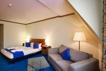 Отель Gasthaus Zum Schwan