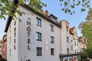 בית מלון כפרי Maximilians