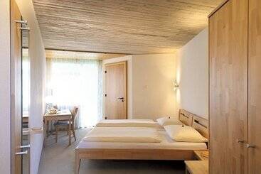 Otel Hohenwart Forum