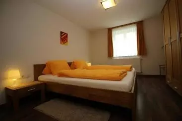 ツーリストアパートメント Apartments Gabl