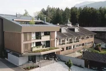 ホテル Langwies Genussherberge