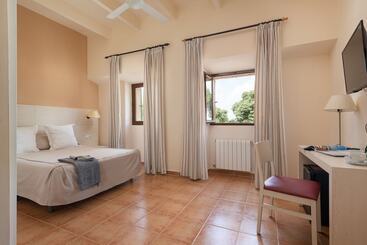 Сельский отель Santuari De Cura