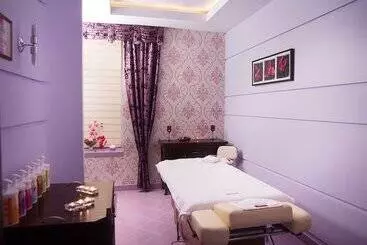 ホテル Senator Konferencje & Spa