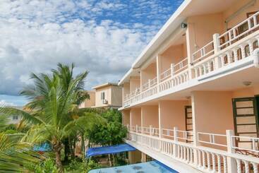 酒店 Le Palms Tree Garden Hôtel & Spa