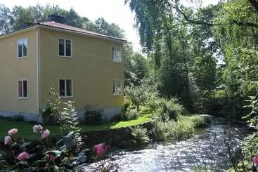 ベッドアンドブレックファースト Kvarnen I Knällsberg