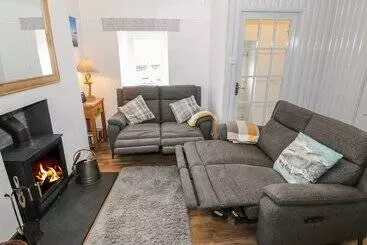 Mökkimajoitus Camwy