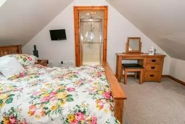 Mökkimajoitus Dysynni