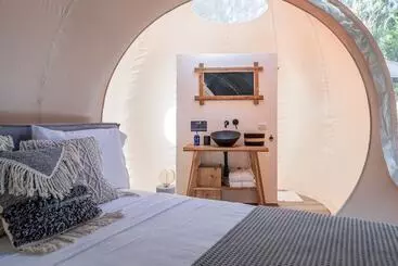 Hotelli Satori The Bubble Experience Lodge