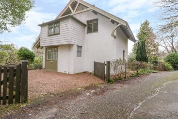 Mökkimajoitus Tower Lodge