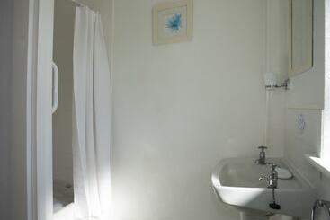 Dom wiejski 17 Victoria Terrace   Perthi