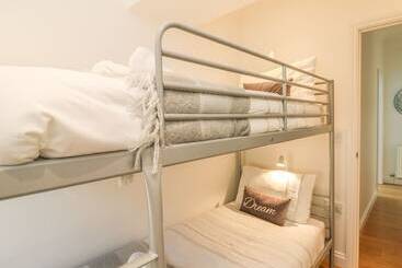 קוטג'' Hartland View