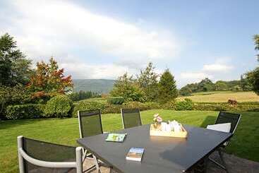 بيت ريفى Plas Madog Isa