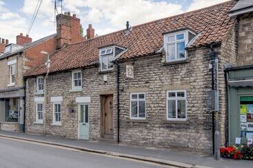 Cottage Platform 5 & 3/4