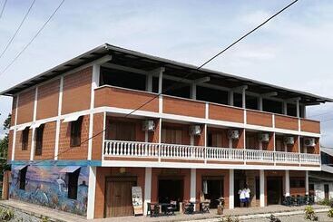 فندق Acuali Nuqui