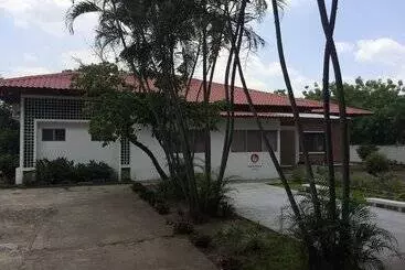 La Madrugada Hostel